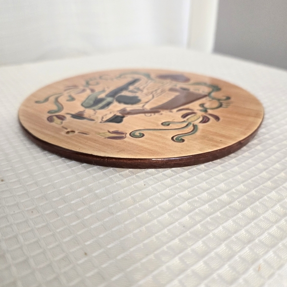 Vtg Pennsburg Pottery Trivet Amish Courting Couple Wall Plaque Cow - Picture 2 of 6